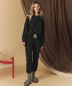 Attireary.shop14fa8761d4 4