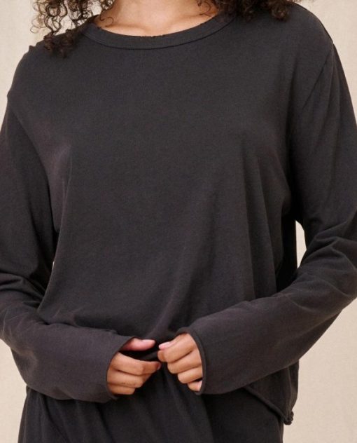 Attireary.shop2112f49747 2