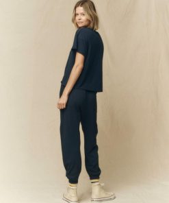 Attireary.shop4f94e25efc 6