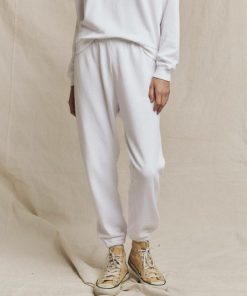 Attireary.shop52d794e483 1
