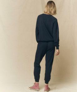 Attireary.shop5bbe500cb0 2