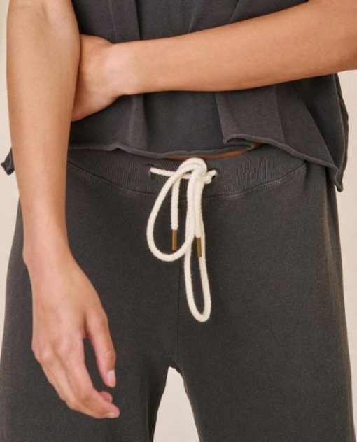 Attireary.shop6f9e58ea84 3