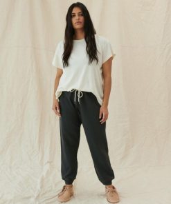 Attireary.shop6f9e58ea84 4