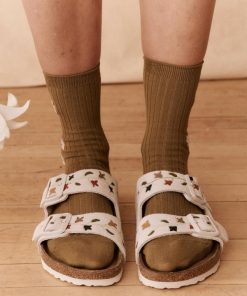 Attireary.shopcc5d06da05 1