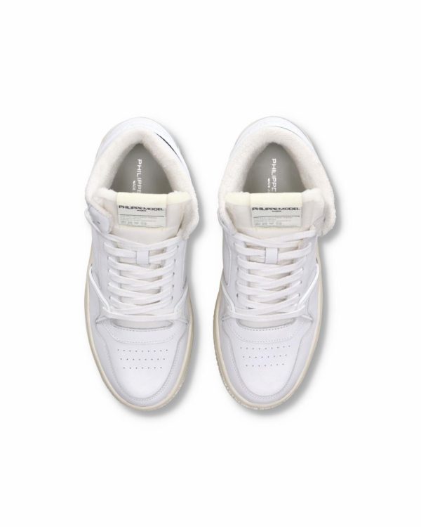 Attireary.shop059cbb326c 2