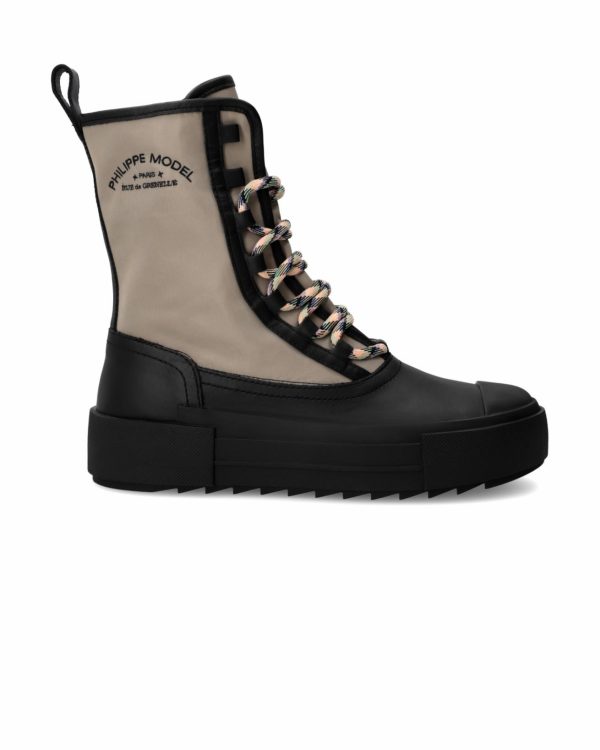 Attireary.shop0a686630eb 1