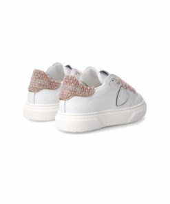 Attireary.shop0f684ead4d 4