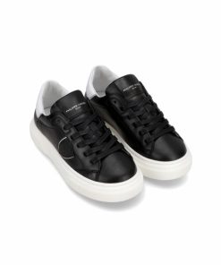 Attireary.shop12b68e808a 1