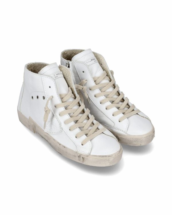 Attireary.shop1d0492a962 1