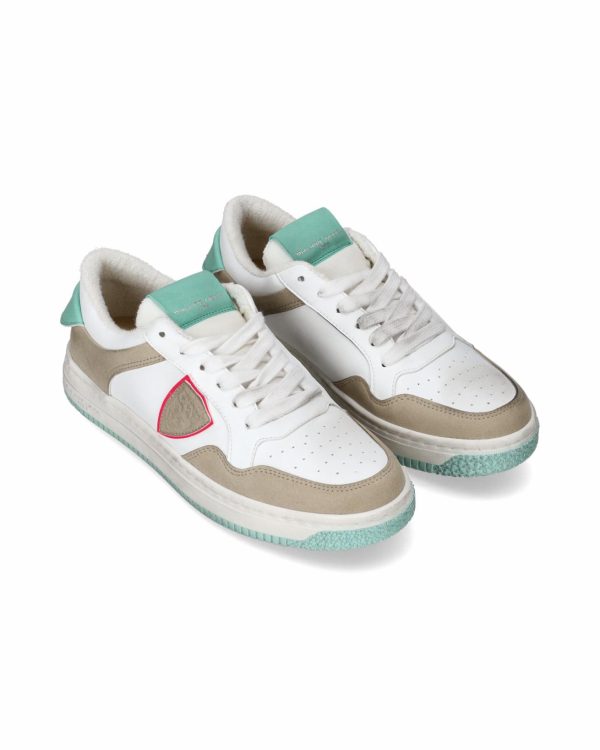 Attireary.shop3375357058 1