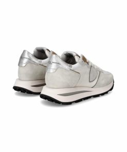 Attireary.shop64ce5c93e2 4