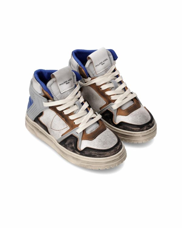 Attireary.shop7ec32f95d8 1