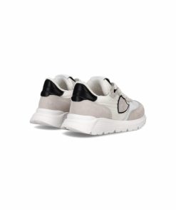 Attireary.shopad3f4402c1 4