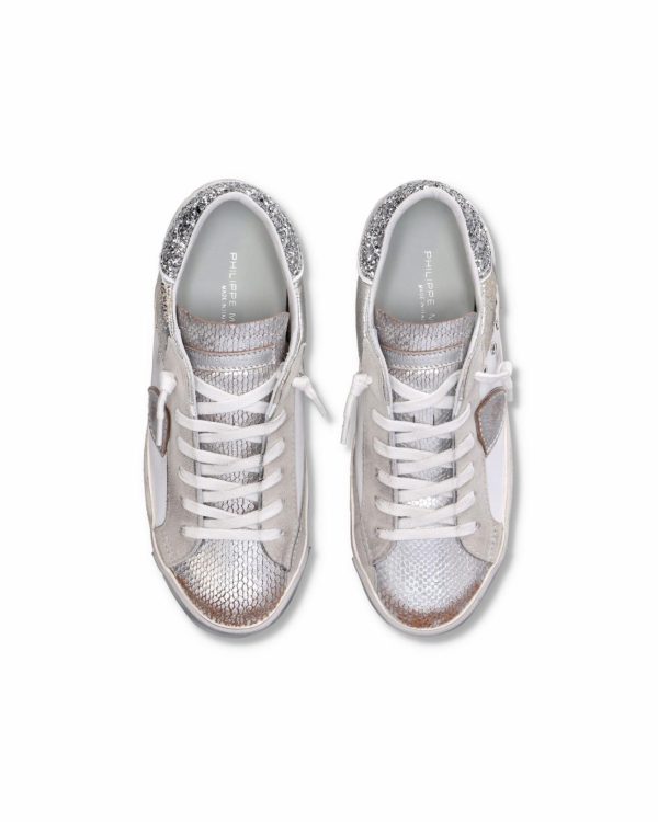 Attireary.shopdf87e940de 2