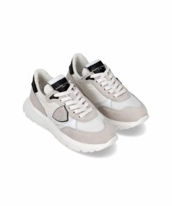 Attireary.shope69d6eff86 1