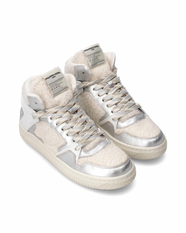 Attireary.shopf991a3c331 1