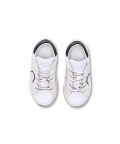 Attireary.shopf999a5ff79 2